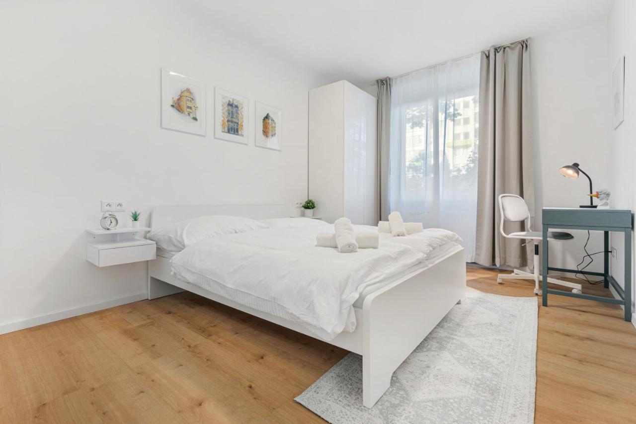 Bratislava Touch 2 Bedroom Apt Kültér fotó